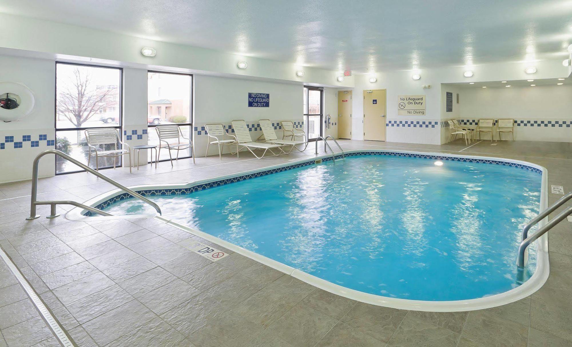 Hampton Inn Akron-Fairlawn Montrose Экстерьер фото
